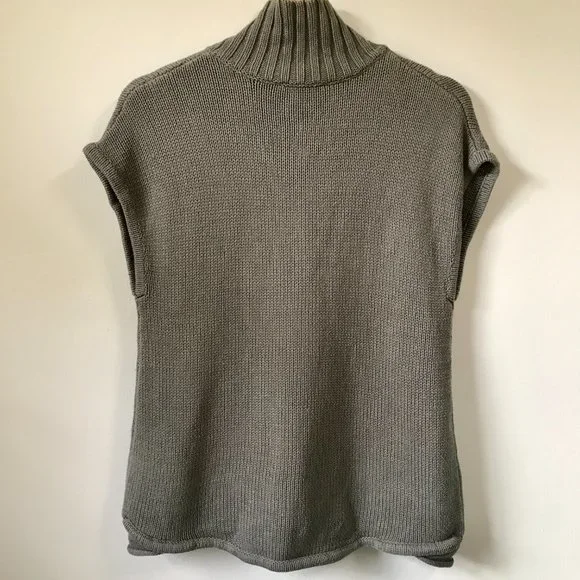 BCBGeneration Grey Mock Neck Button Short Sleeve Sweater, Size M - Picture 11 of 11